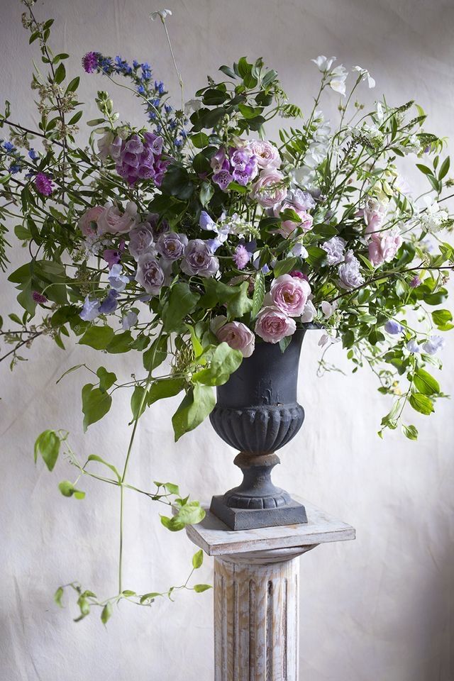 One Week Advanced Floral Grand Design Course Including Market Tour